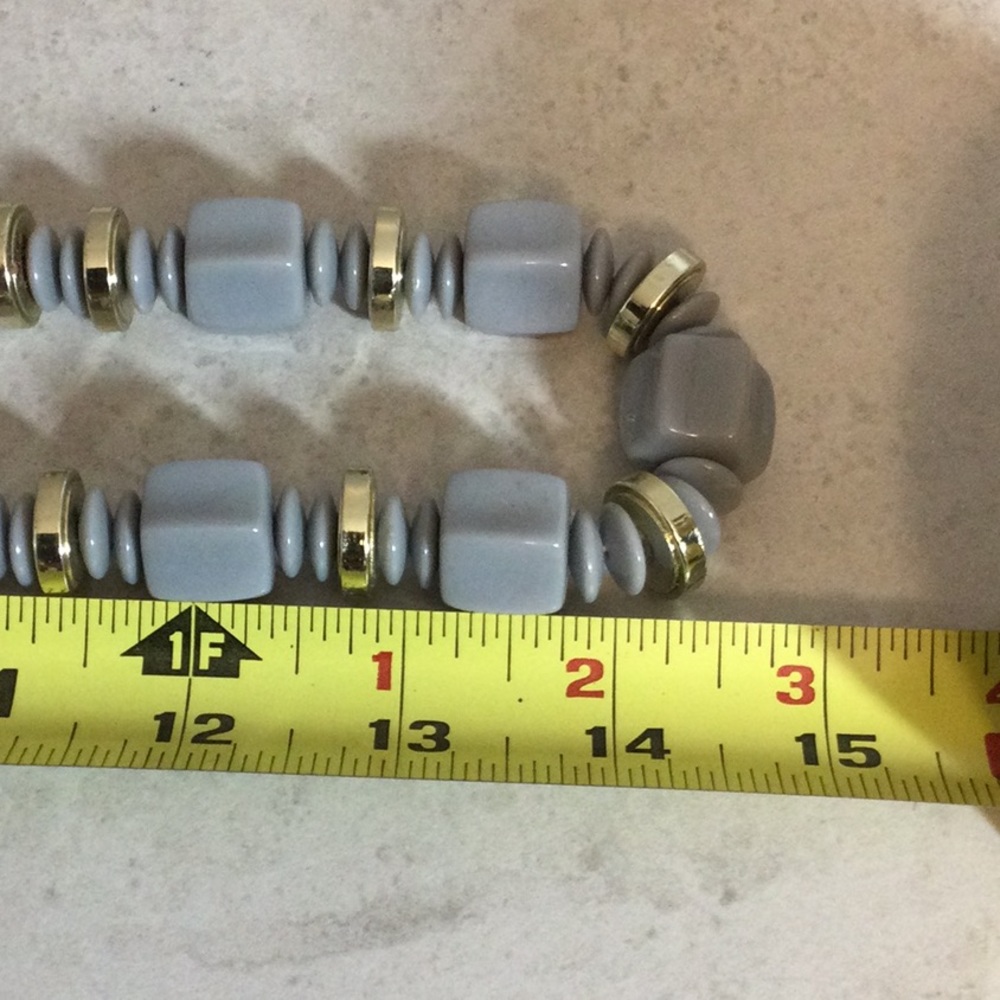 14.5” gray with gold bead retro necklace - Picture 6 of 6